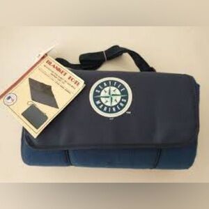 NWT Picnic Time MLB Seattle Mariners Packable Outdoor Blanket Tote Baseball Game
